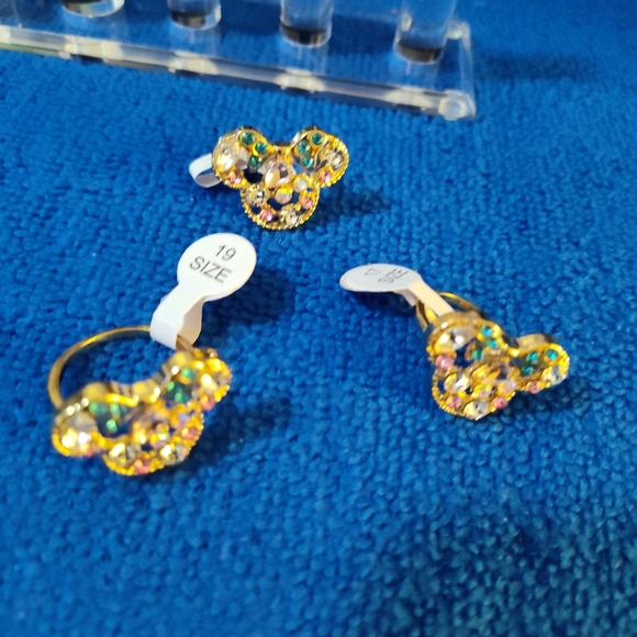 Minnie Ring - Picture 3 of 4